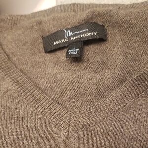Marc Anthony Men's V-Neck Sweater in Mocha Brown Sz L